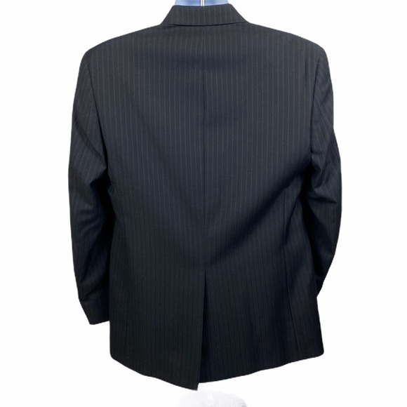 Chaps 100% Wool Suit Coat Blazer Jacket Men's 38R‎ Black Pinstripe 2-Button - Picture 3 of 8